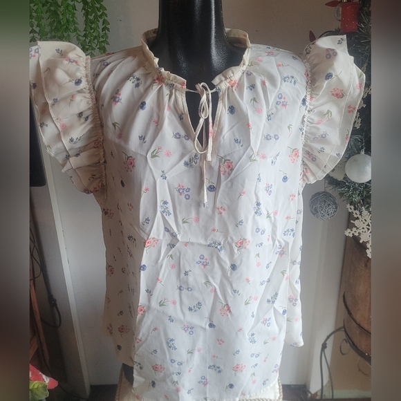 George white w/floral pattern top Size L - Picture 1 of 6